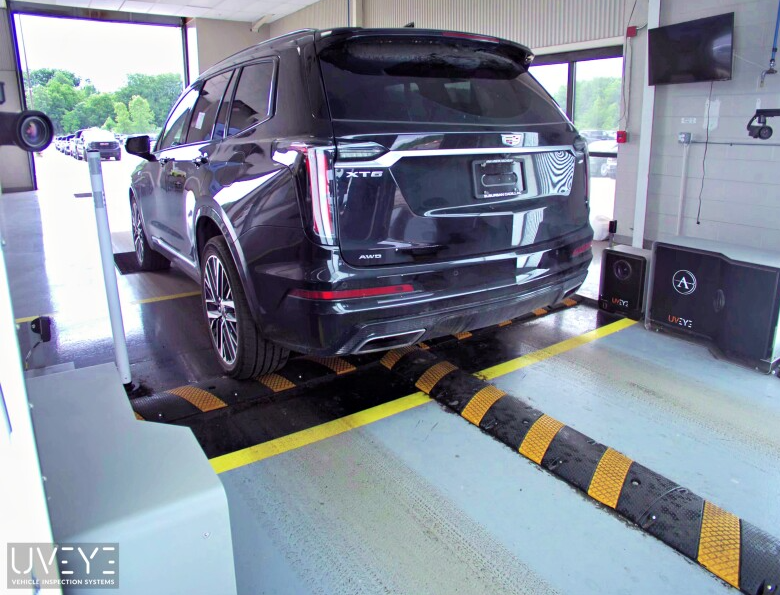 Used 2024 Black Cadillac Sport image 11