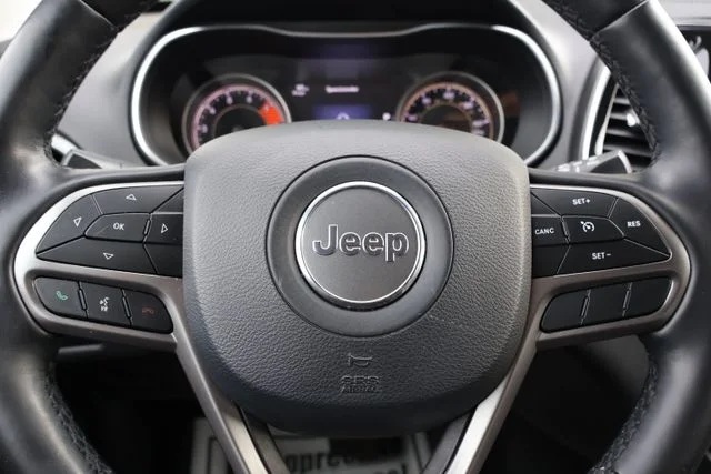 Used 2020 Green Jeep Limited image 19