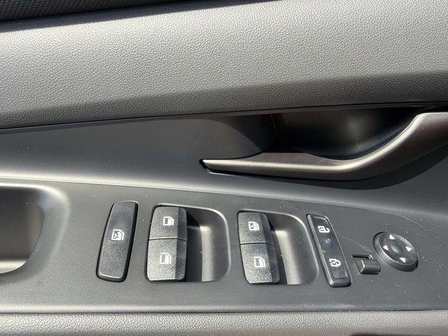 New 2026 White Hyundai SEL Sport Plus image 8