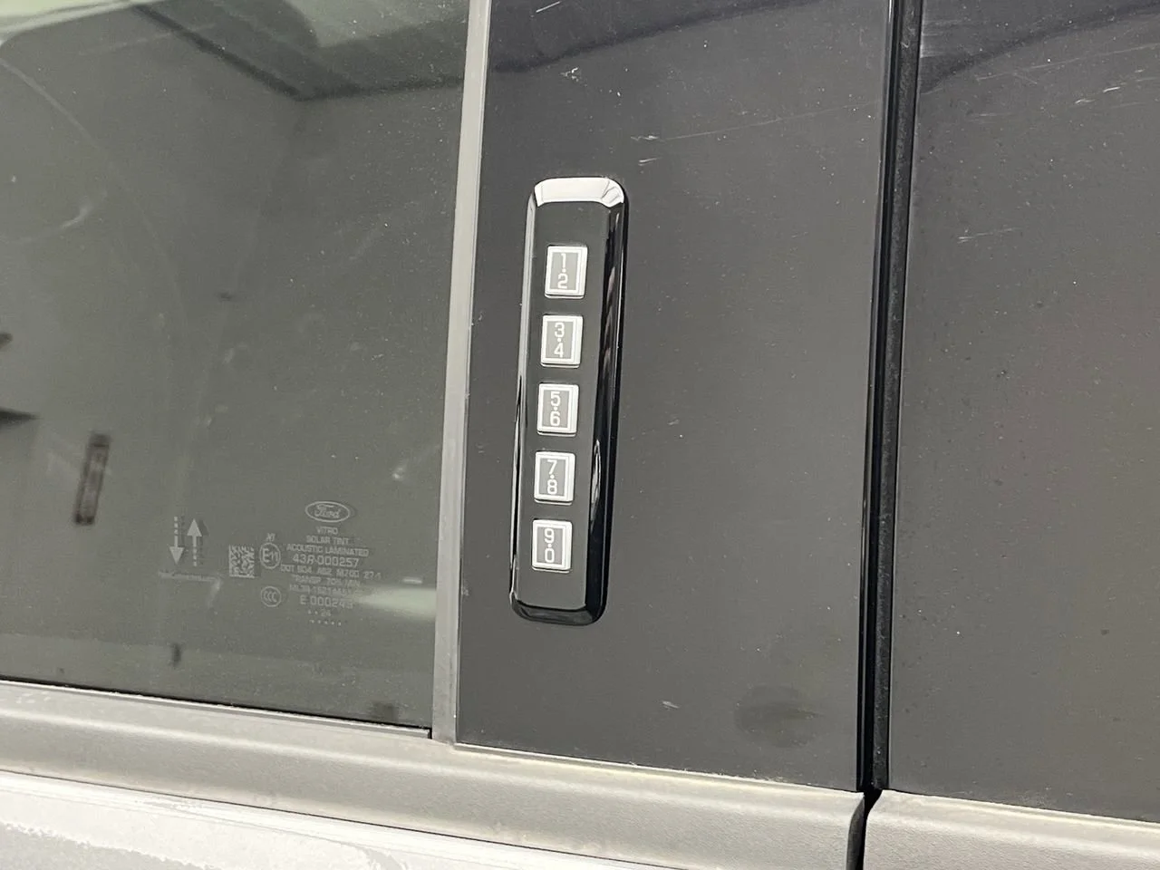 Used 2024 Gray Ford XLT image 9