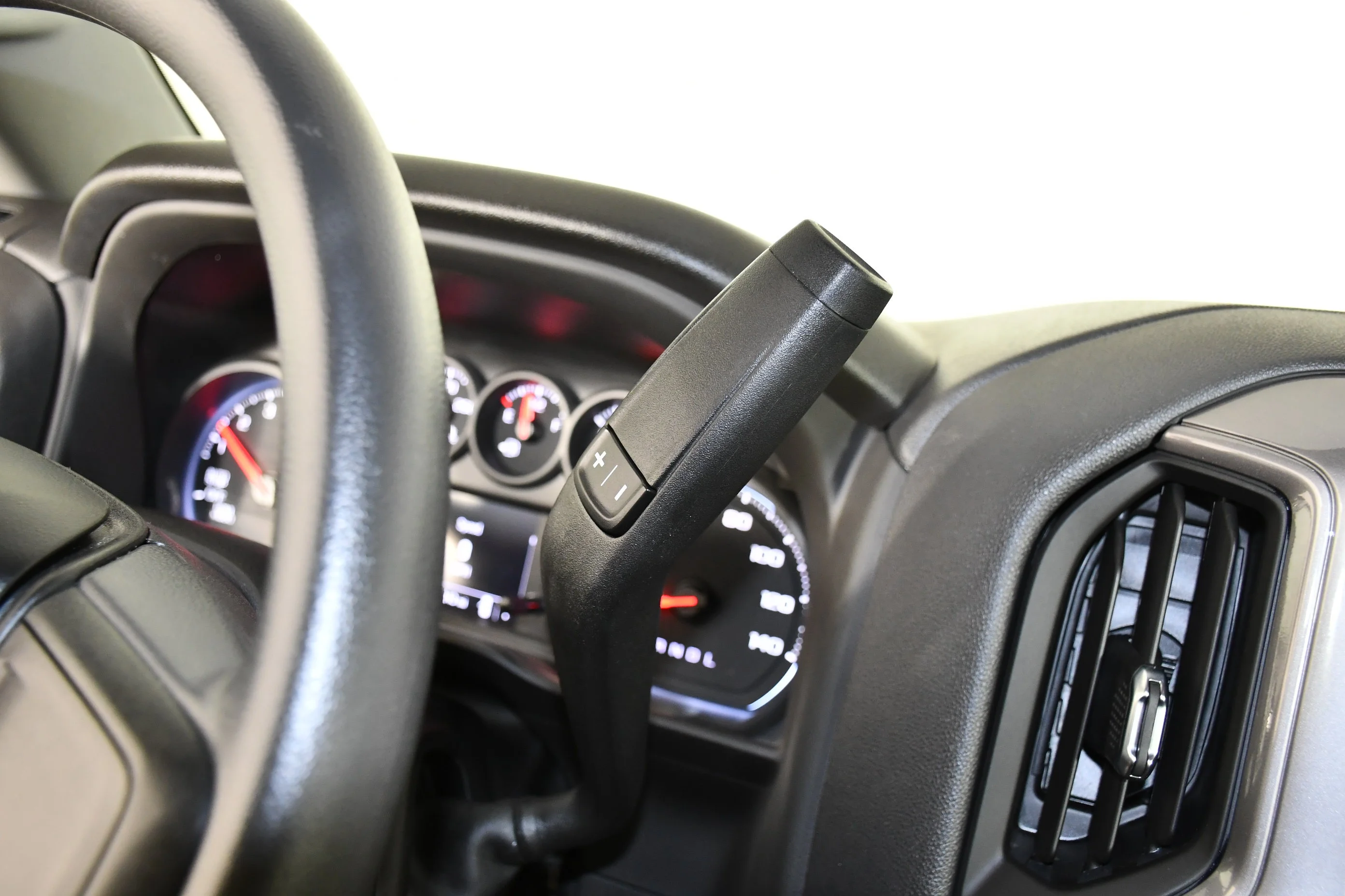 Used 2023 Cardinal Red GMC Pro image 24