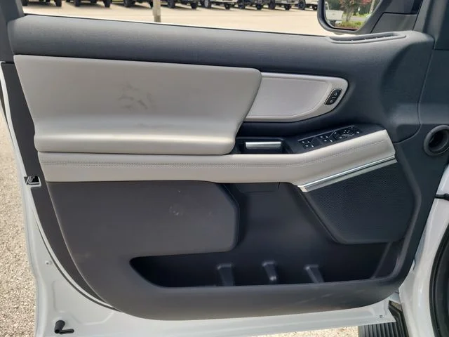 New 2026 Oxford White Ford Active image 20