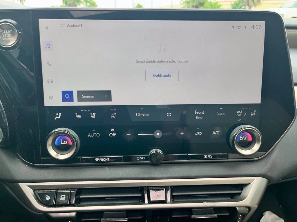 Used 2024 White Lexus 350 Luxury image 14