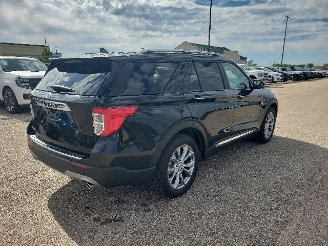 Used 2023 Black Metallic Ford Limited image 23