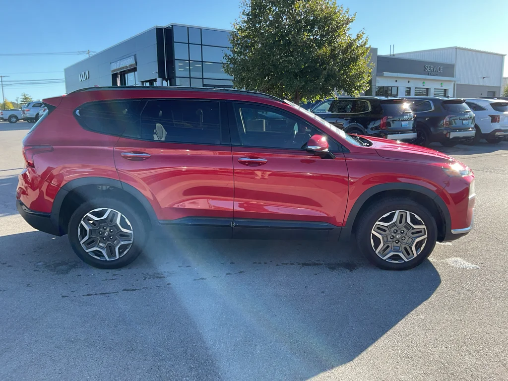 Used 2022 Calypso Red Hyundai Limited image 10