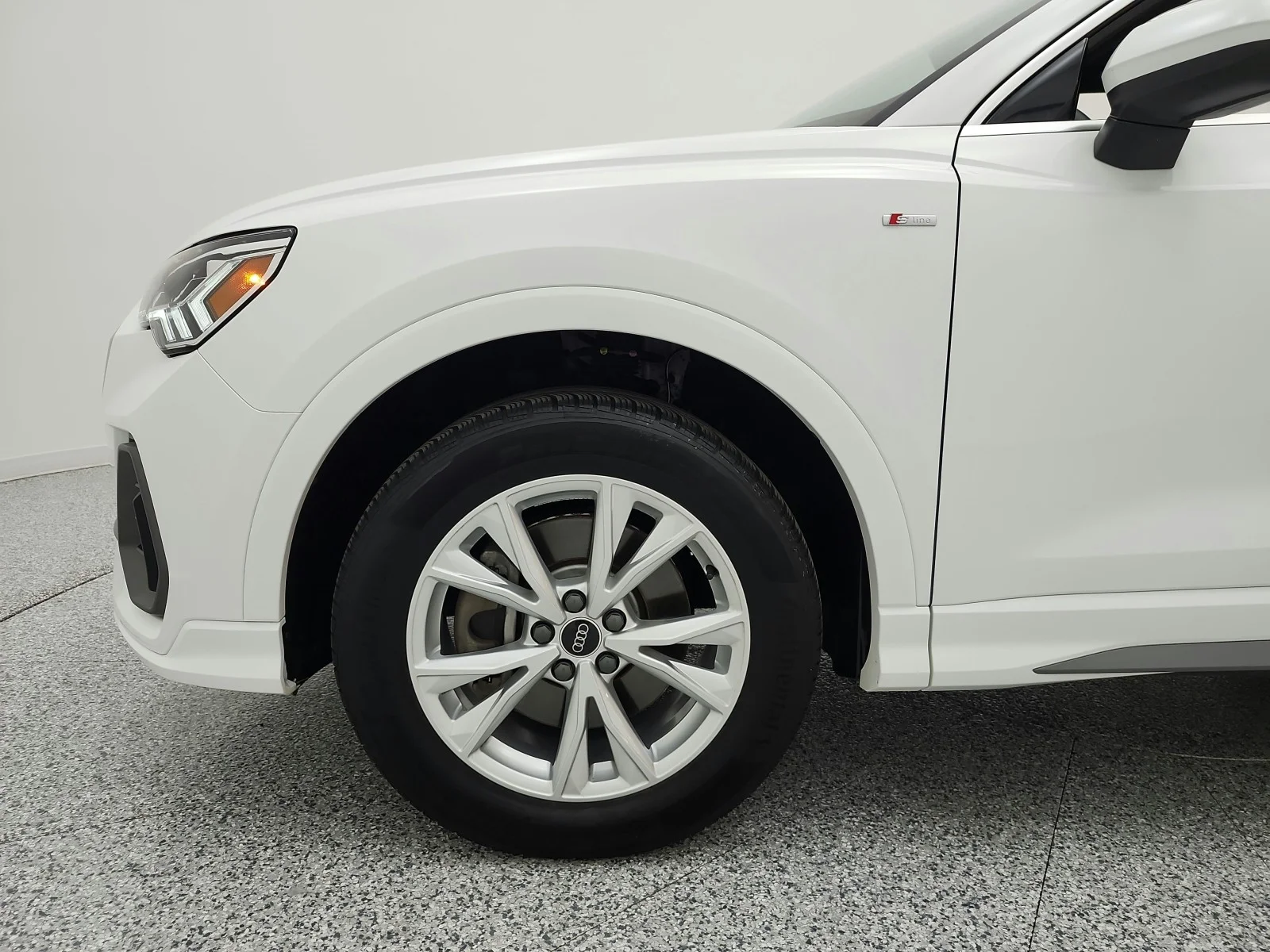 Used 2023 Ibis White Audi S line Premium image 18