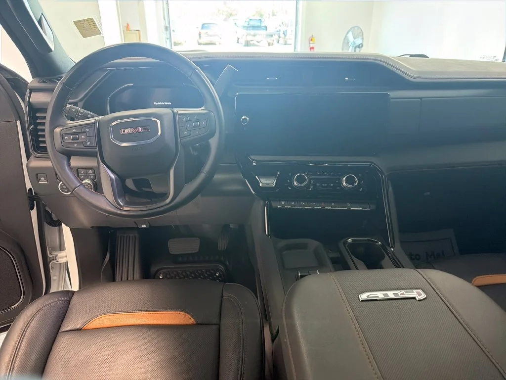 Used 2024 White GMC AT4 image 14