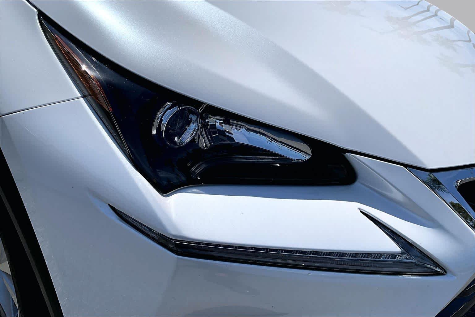 Used 2017 Eminent White Lexus  image 26