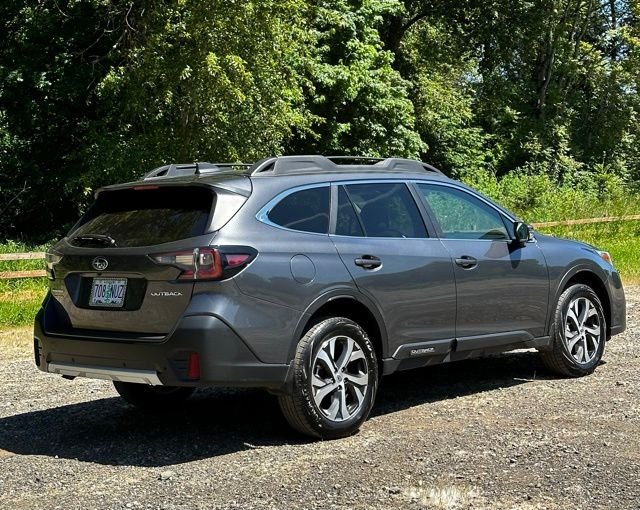 2020 Subaru Outback Limited - Photo 8