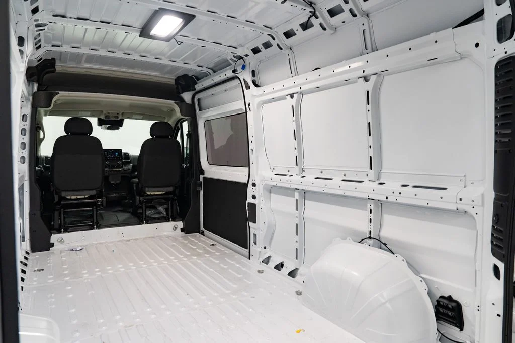 New 2026 Bright White Clear-Coat Exterior Paint RAM High Roof image 9