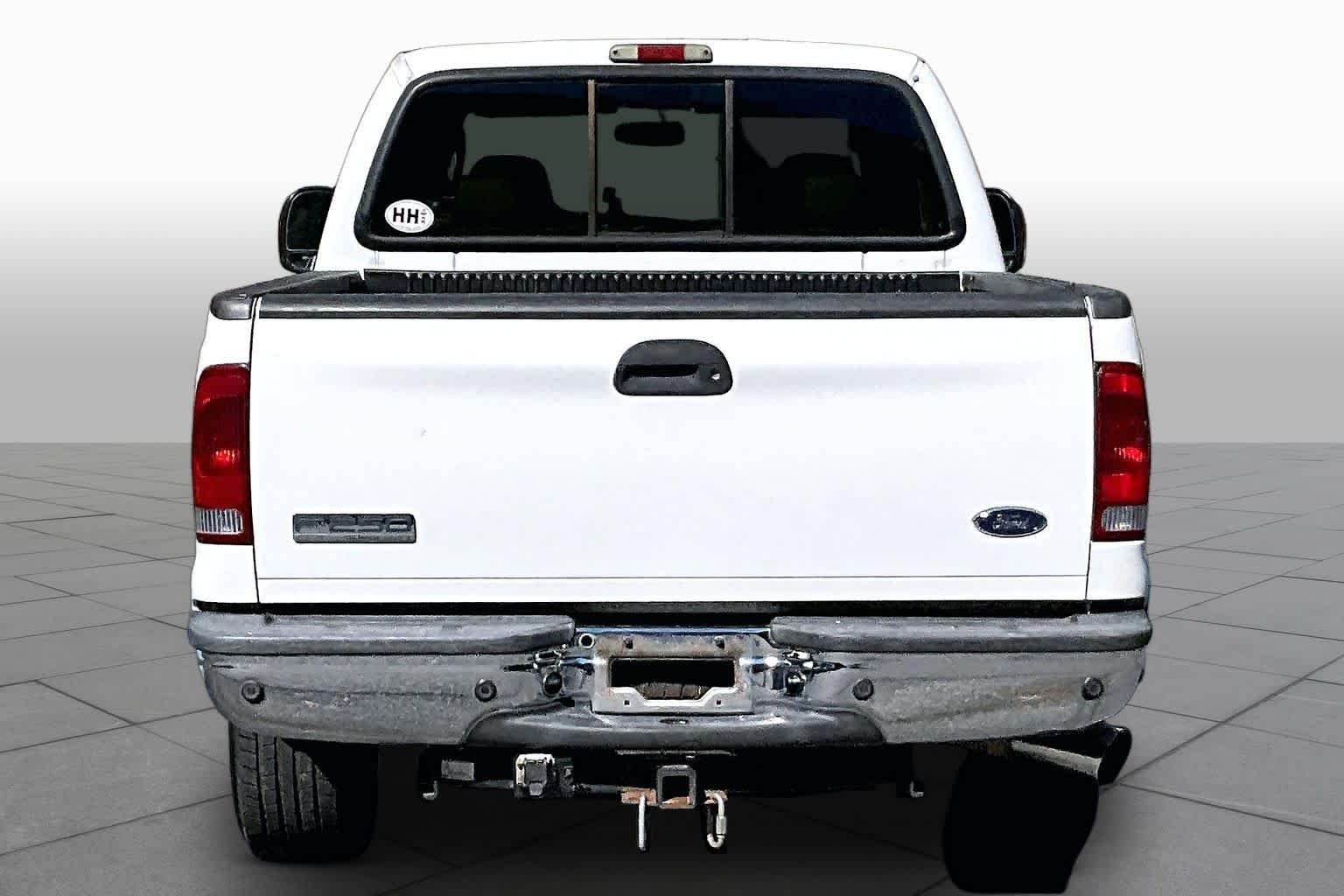 Used 2005  Ford Lariat image 4