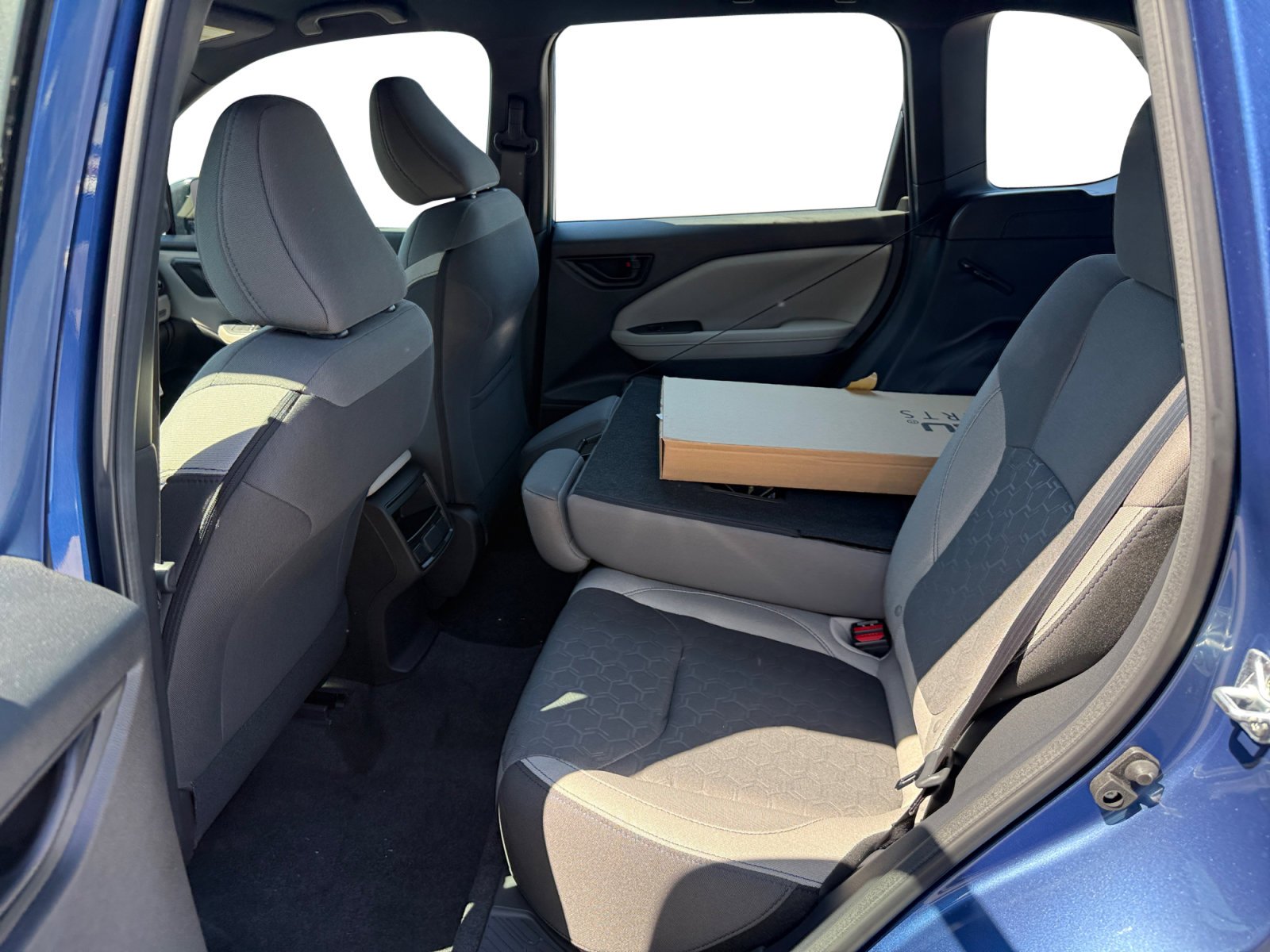 New 2026 DAYBREAK BLUE PEARL Subaru Standard Model image 16