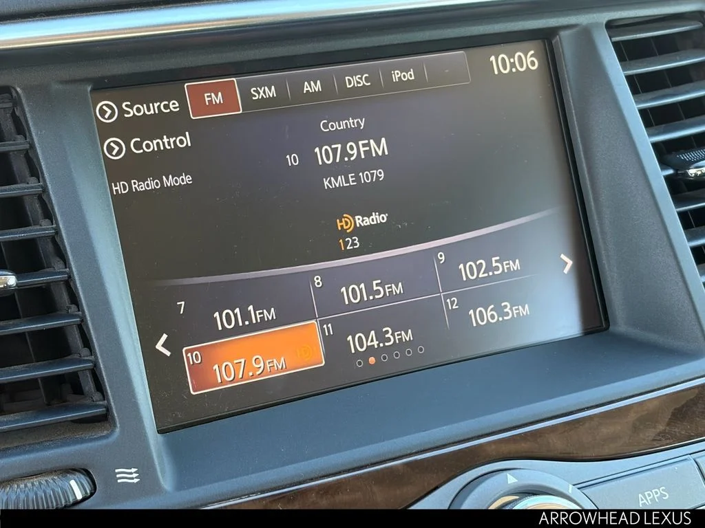 Used 2018 Black Nissan Platinum image 20