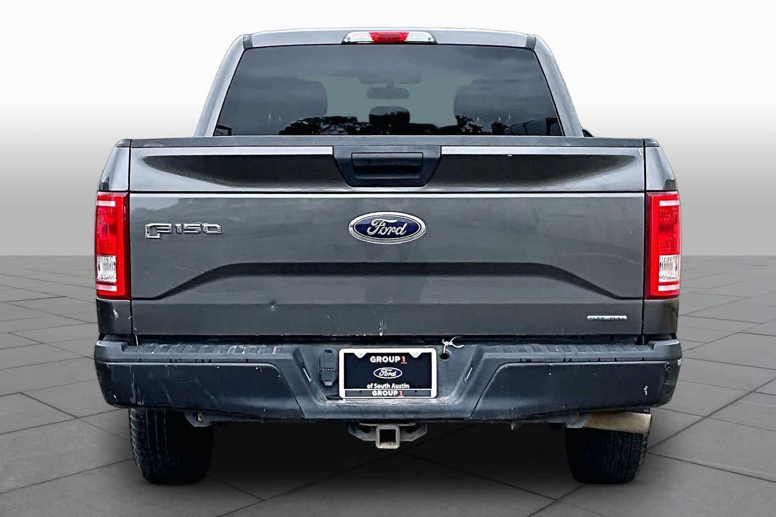 Used 2015 Magnetic Metallic Ford XL image 5