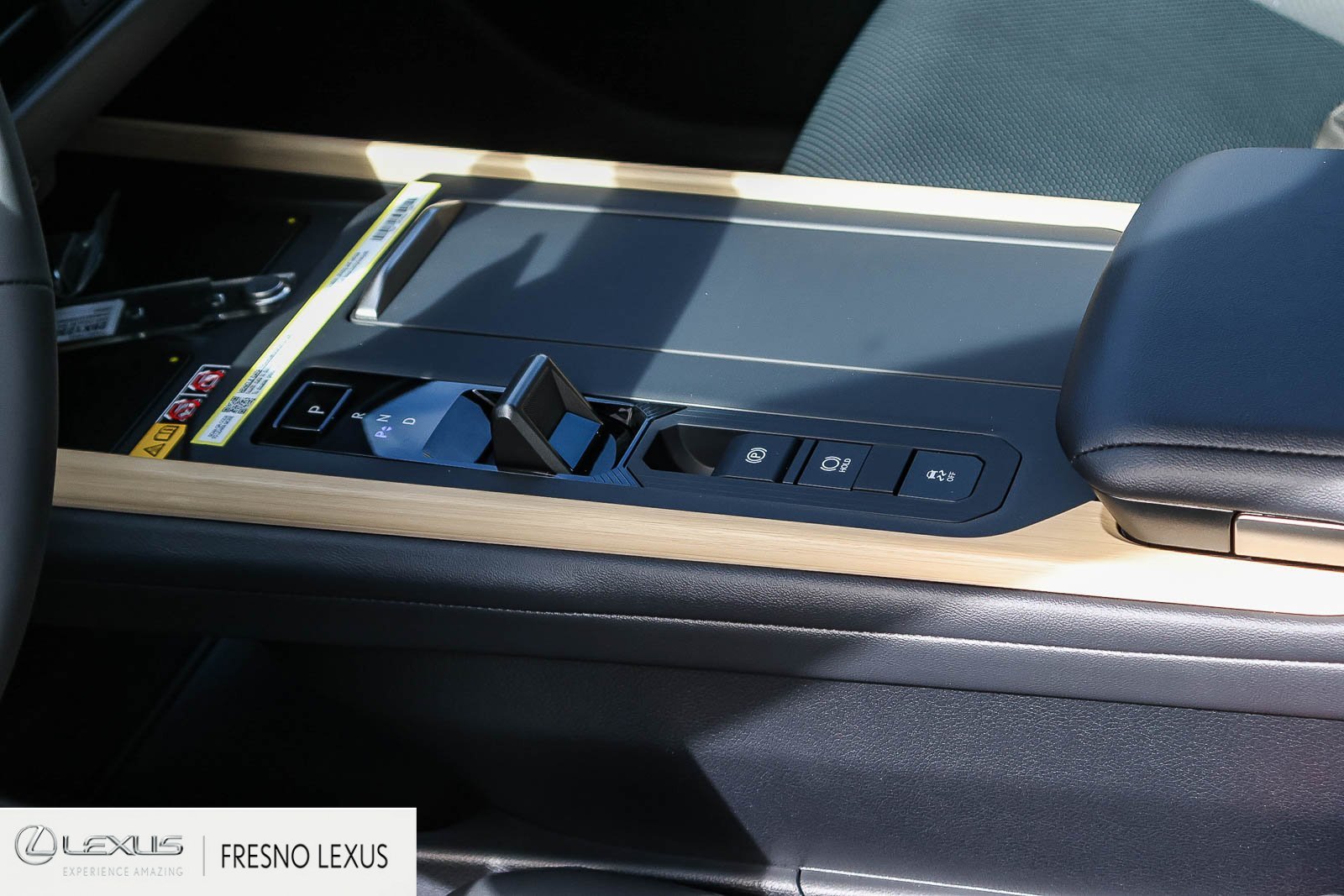 New 2026 Iridium Lexus ES 350e LUXURY image 20