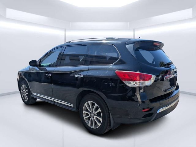 Used 2013 Black Nissan SL image 5