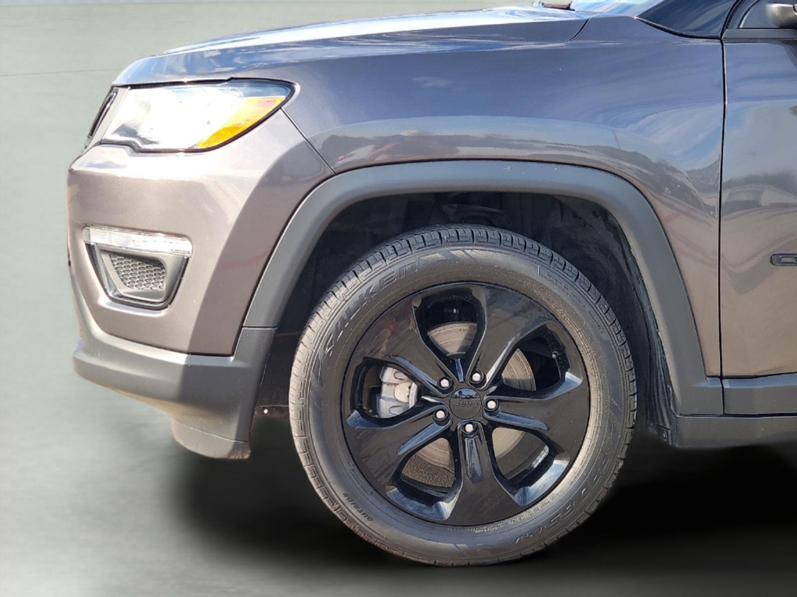 2020 Jeep Compass photo 8 of 33