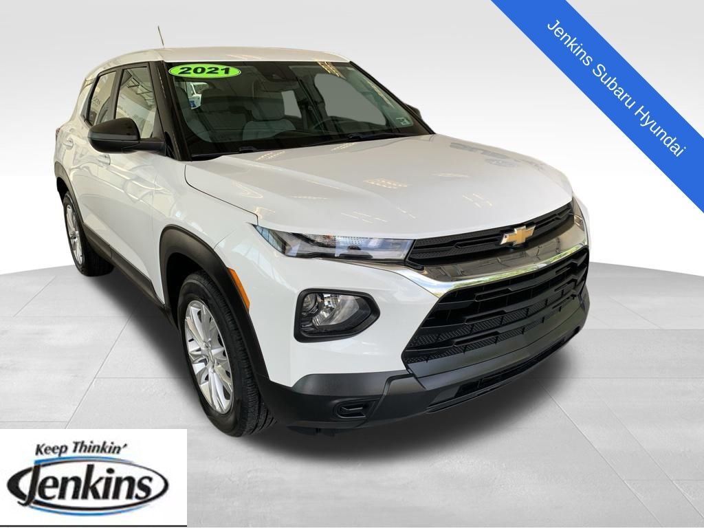 Used 2021 White Chevrolet LS image 1