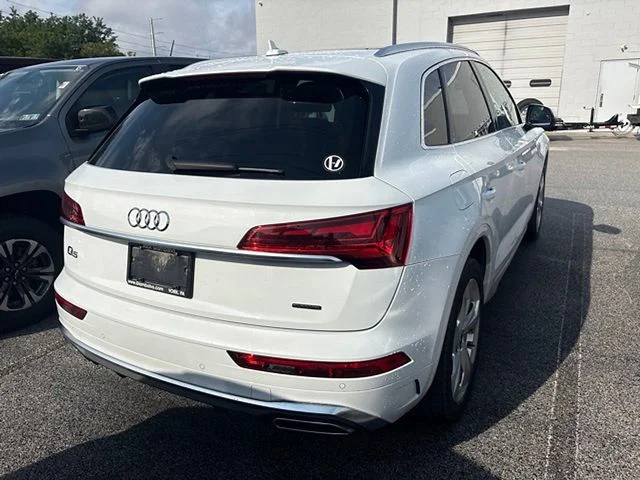 Used 2022 White Audi 45 S line Premium image 5