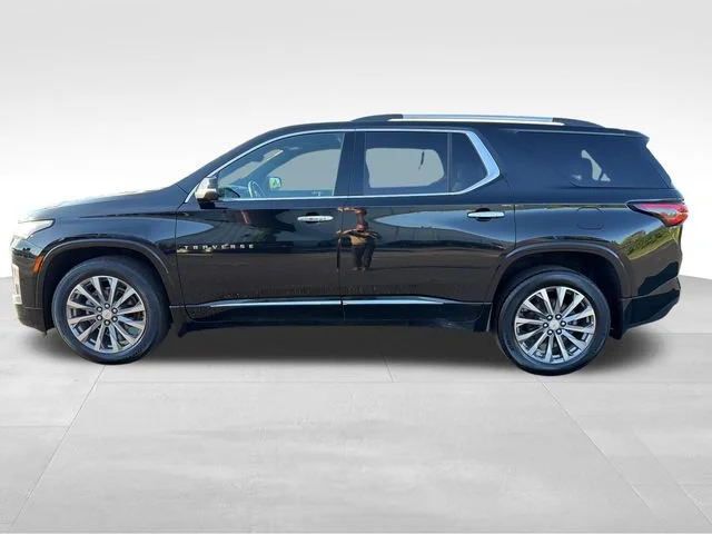 Used 2022 MOSAIC BLACK METALLIC Chevrolet Premier image 2