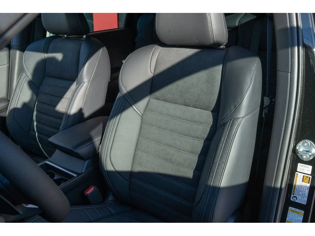 2025 Mitsubishi Outlander Plug-in Hybrid SE - Photo 15