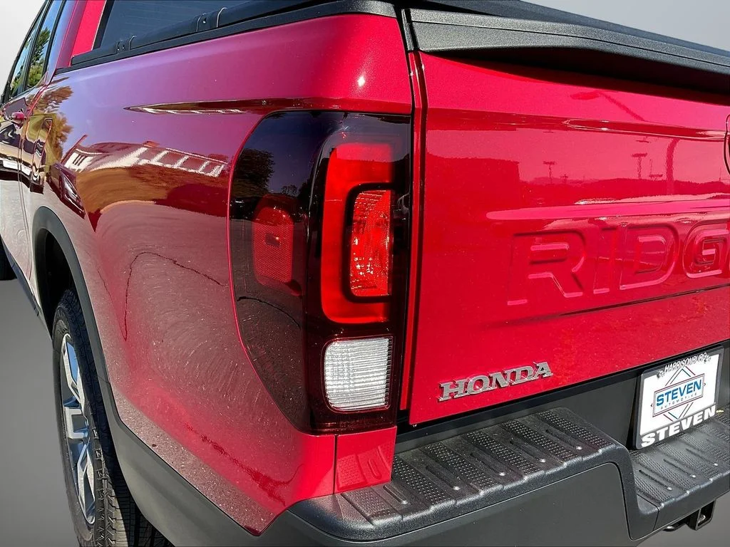 New 2026 Radiant Red Metallic II Honda RTL image 27
