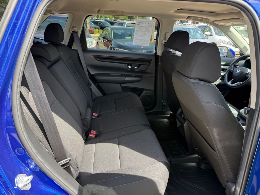 Used 2023  Honda EX image 18