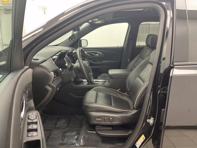 Used 2023 MOSAIC BLACK METALLIC Chevrolet Premier image 17