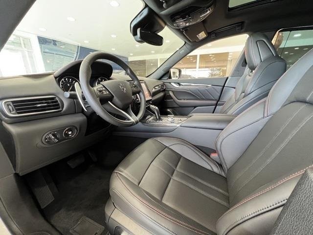 2024 MASERATI LEVANTE - Image 14