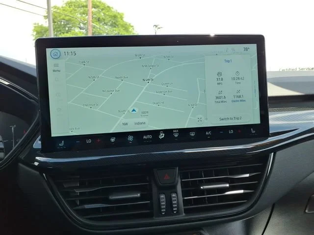 2025 Ford Escape Hybrid ST-Line Select - Photo 25
