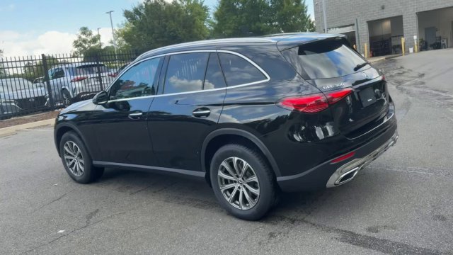 New 2027 Black Mercedes-Benz GLC 300 image 35