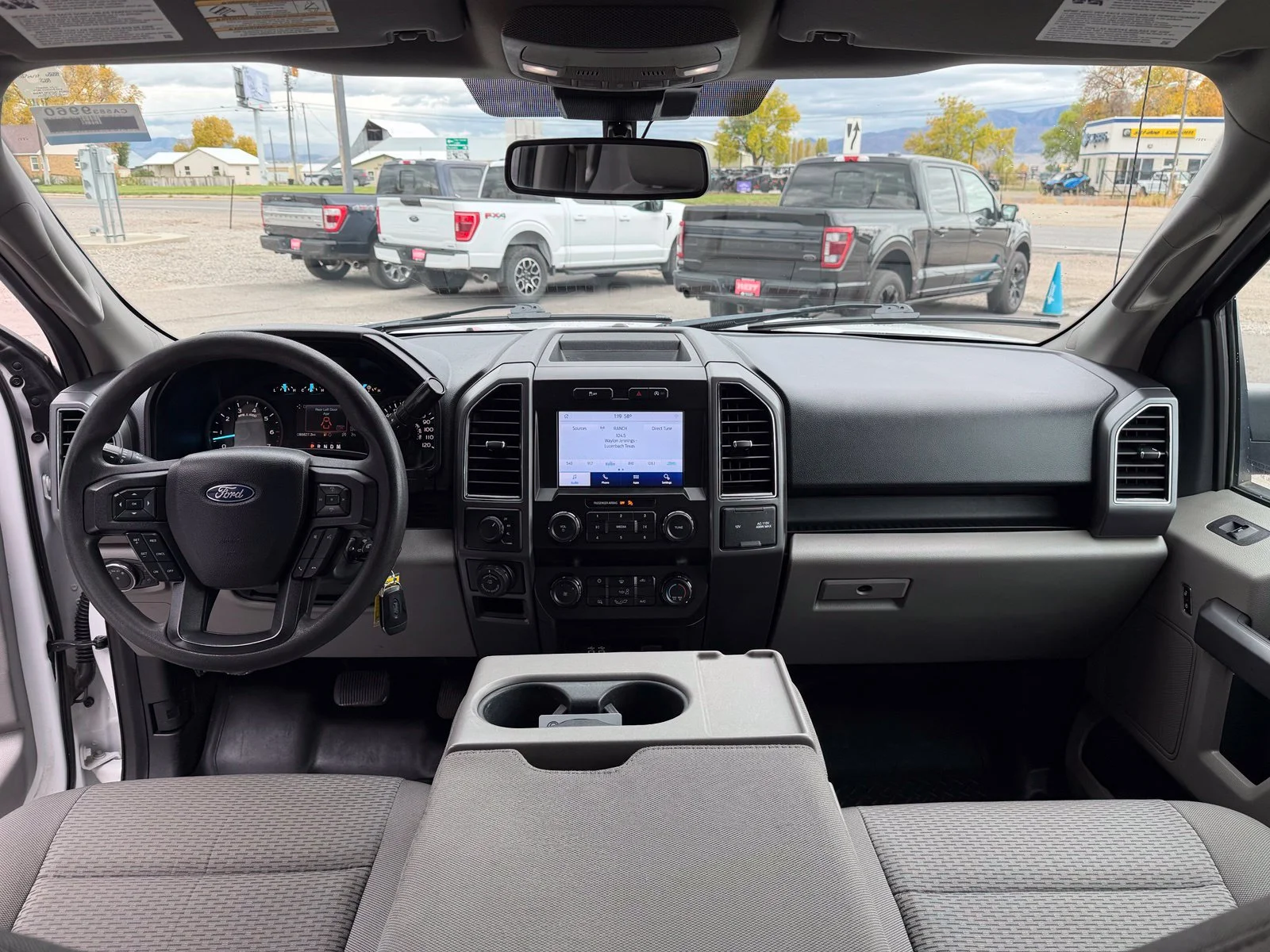 Used 2020 White Ford XLT image 27