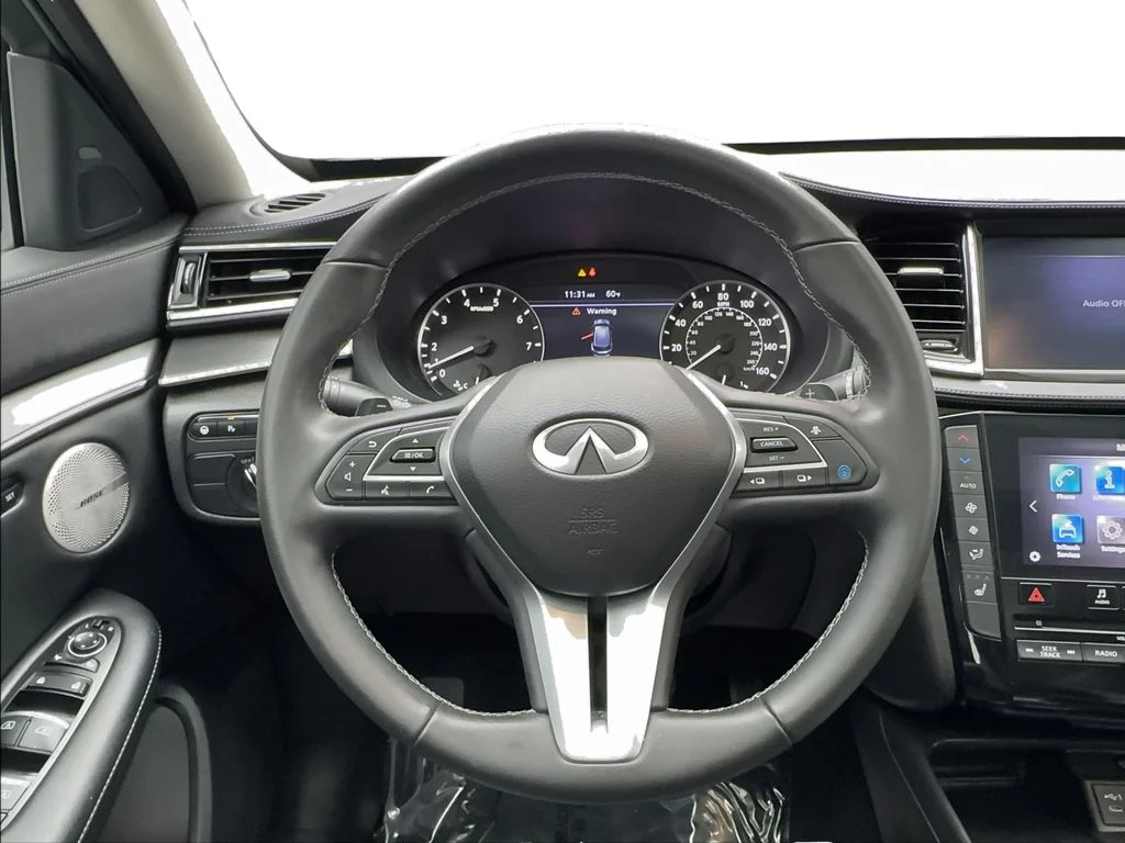 Used 2025 Gray INFINITI LUXE image 39