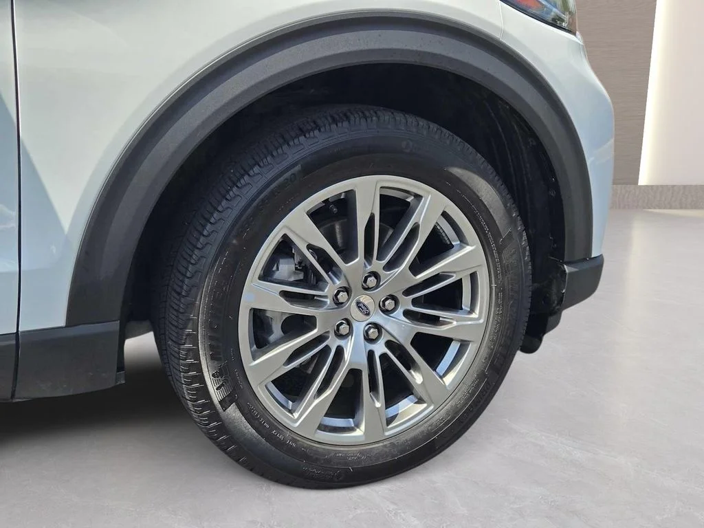 2025 Ford Explorer Active - Photo 11