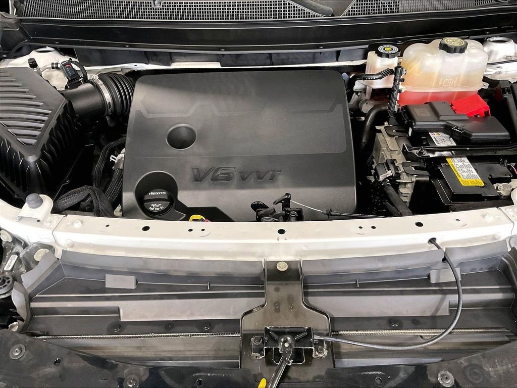 Used 2023 White Chevrolet RS image 35