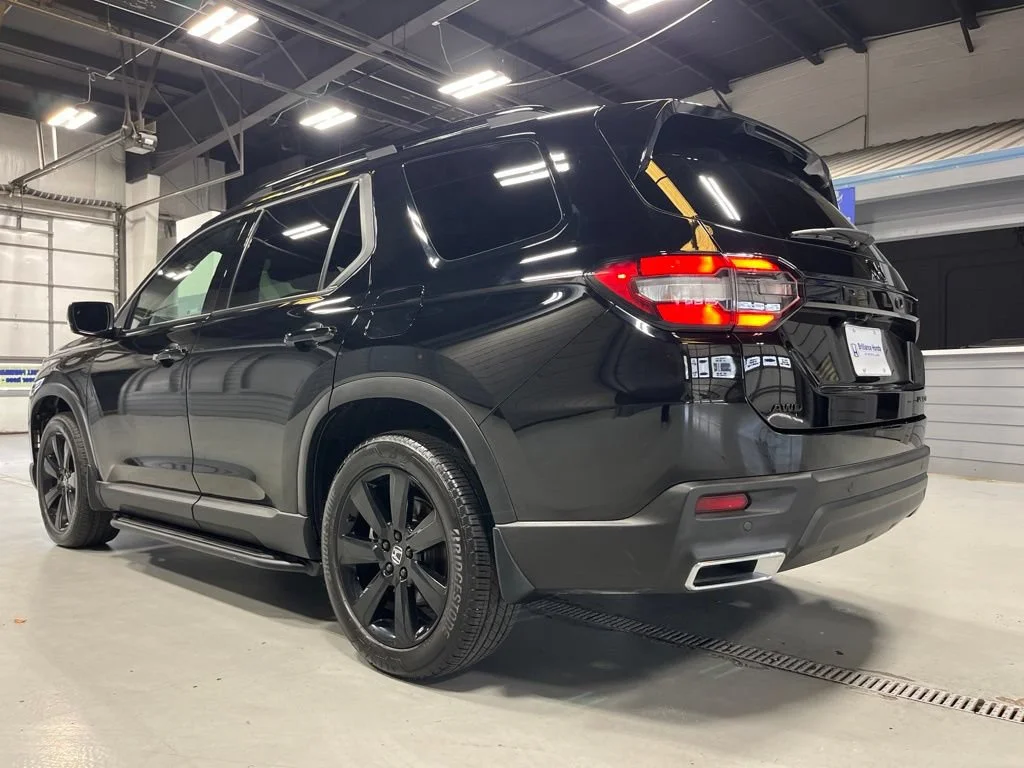 2025 Honda Pilot Black Edition - Photo 48