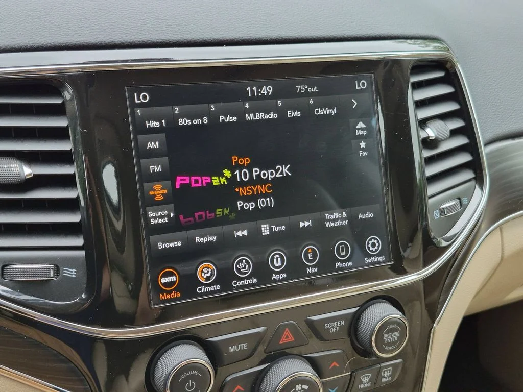 Used 2021 White Jeep Limited image 19