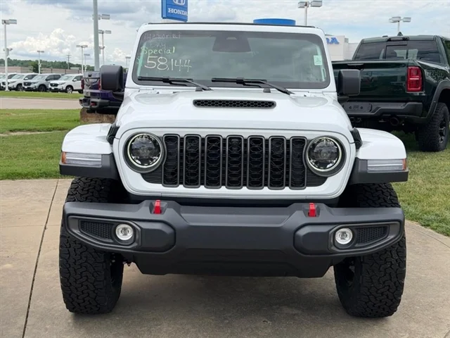 New 2026 Bright White Clear-Coat Exterior Paint Jeep Rubicon image 2
