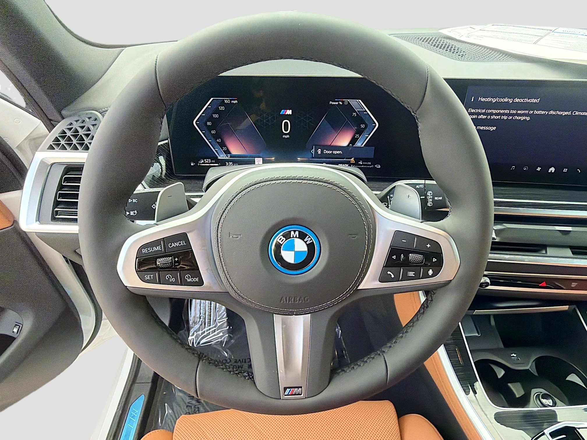 New 2026 Mineral White Metallic BMW xDrive50e image 40