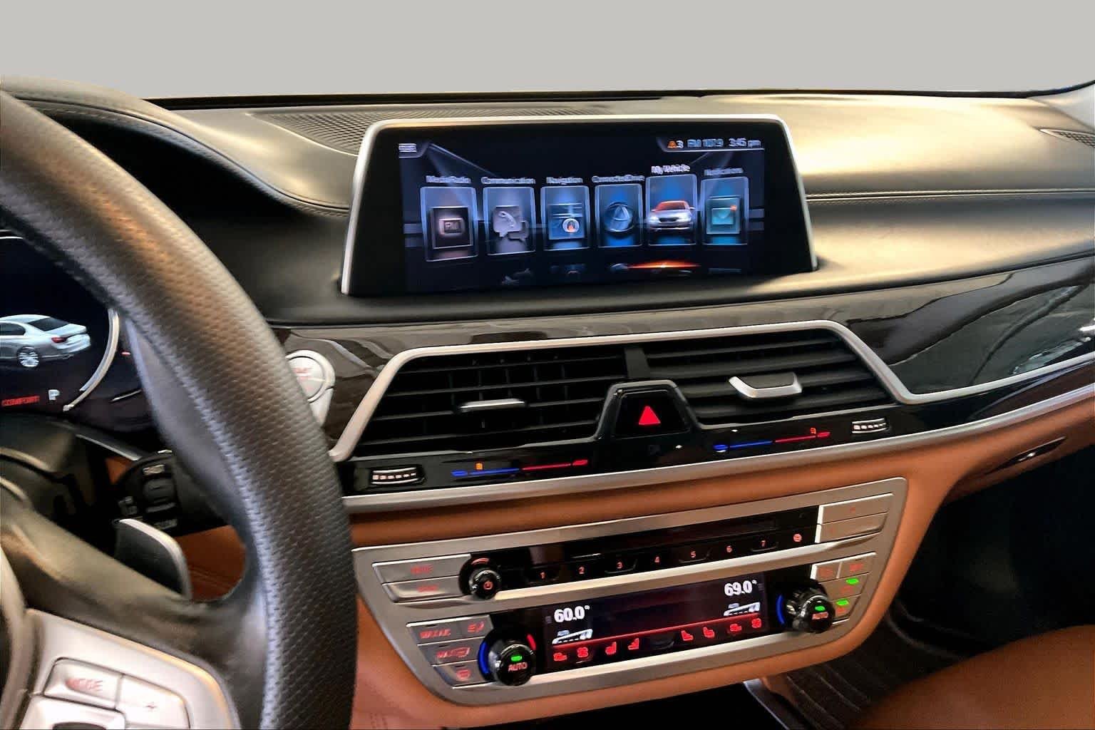 2016 BMW 7 Series 6