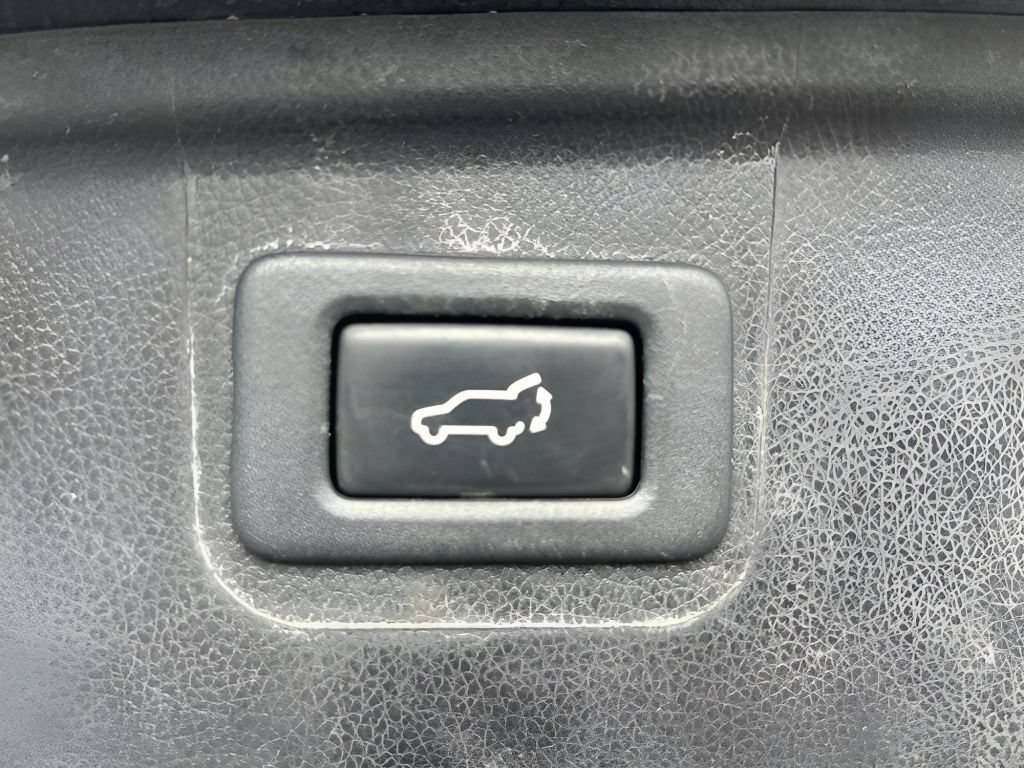 Used 2018 Crystal Black Silica Subaru 2.5i image 11
