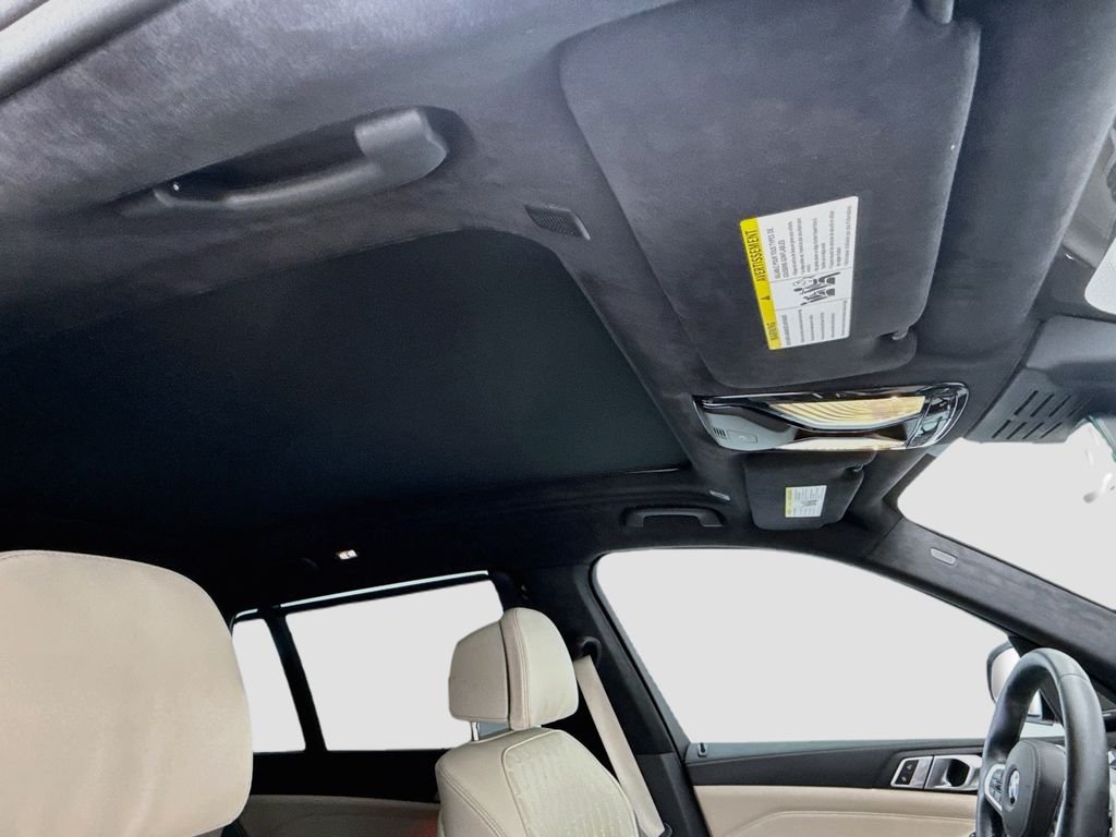 2026 BMW X7 40i - Photo 17
