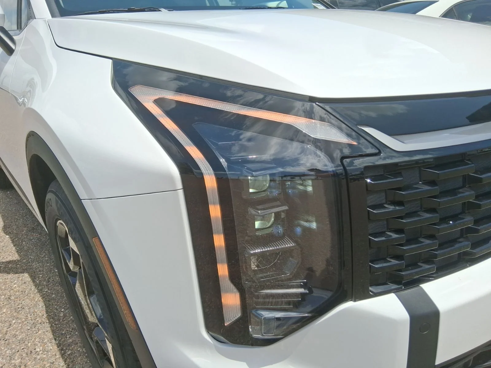 New 2026 White Kia EX image 8