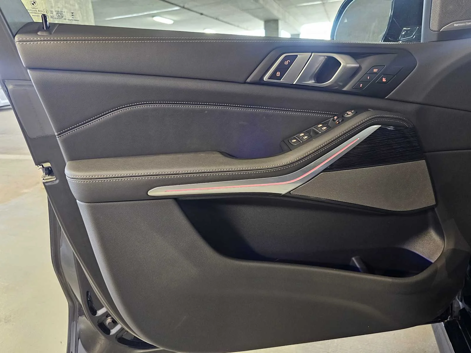 New 2026 Carbon Black Metallic BMW xDrive40i image 30