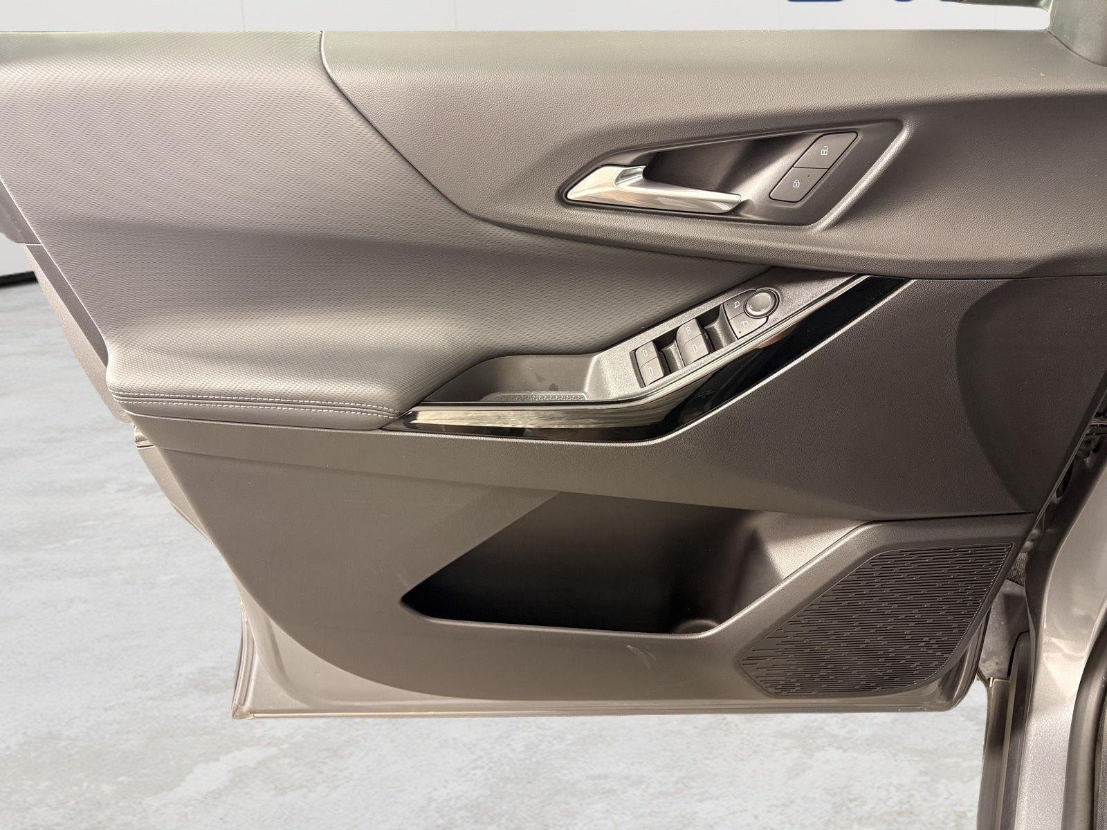 2025 Chevrolet Equinox LT - Photo 16