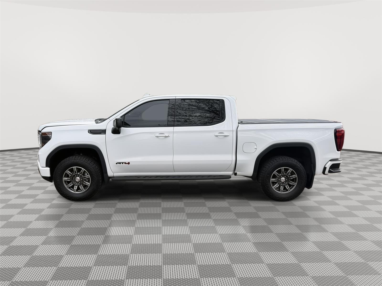 Used 2024 Summit White GMC AT4 image 9