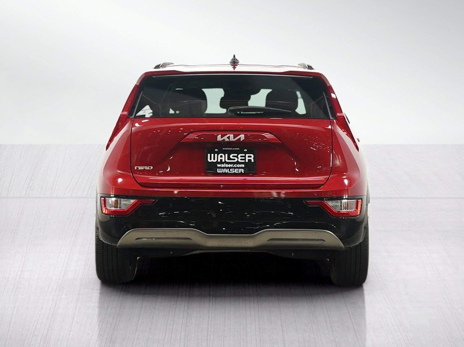 Used 2023 Runway Red Kia Wind image 5