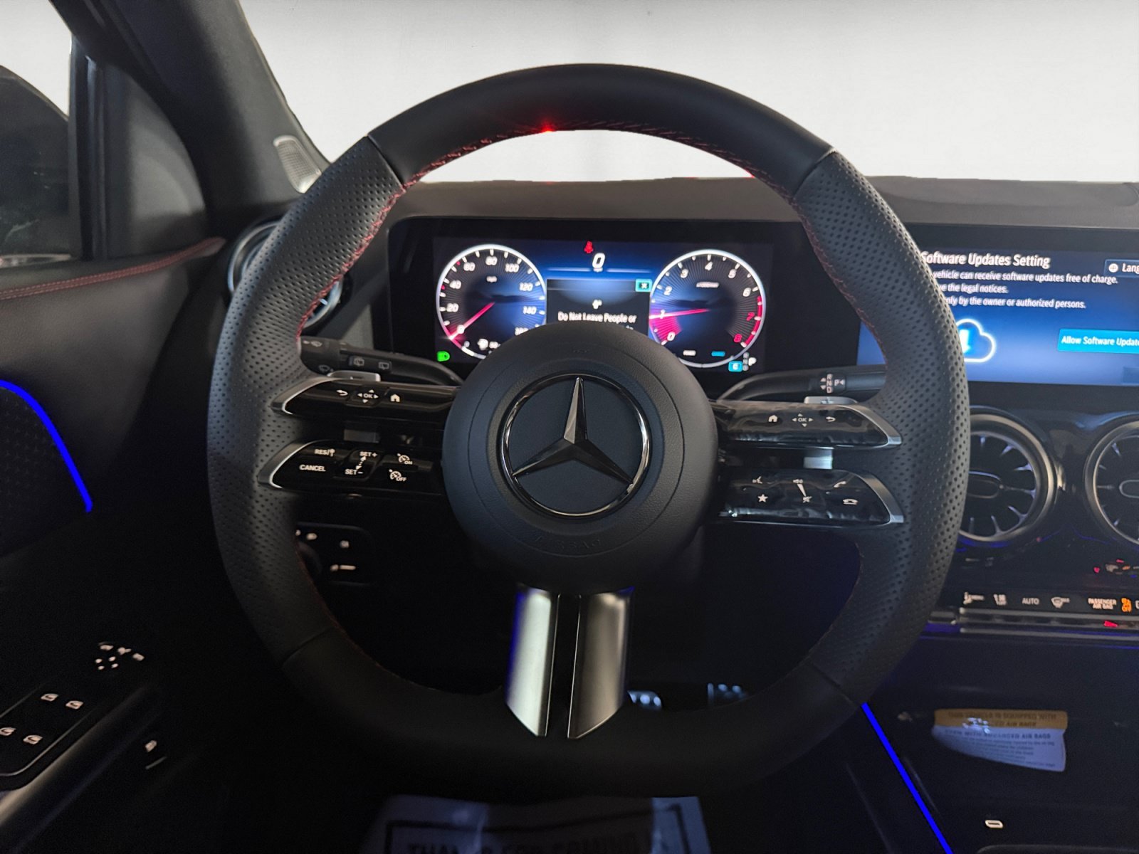 New 2026 Cosmos Black Metallic Mercedes-Benz GLA 250 image 36