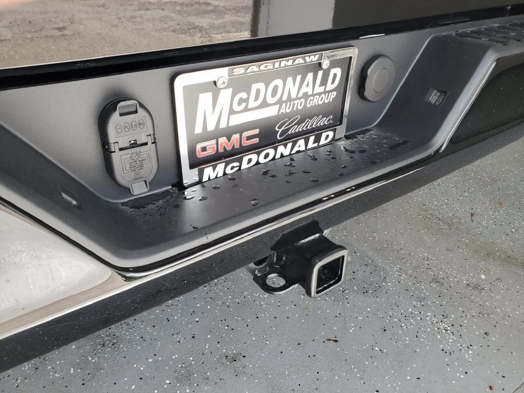 New 2026 Onyx Black GMC Elevation image 33