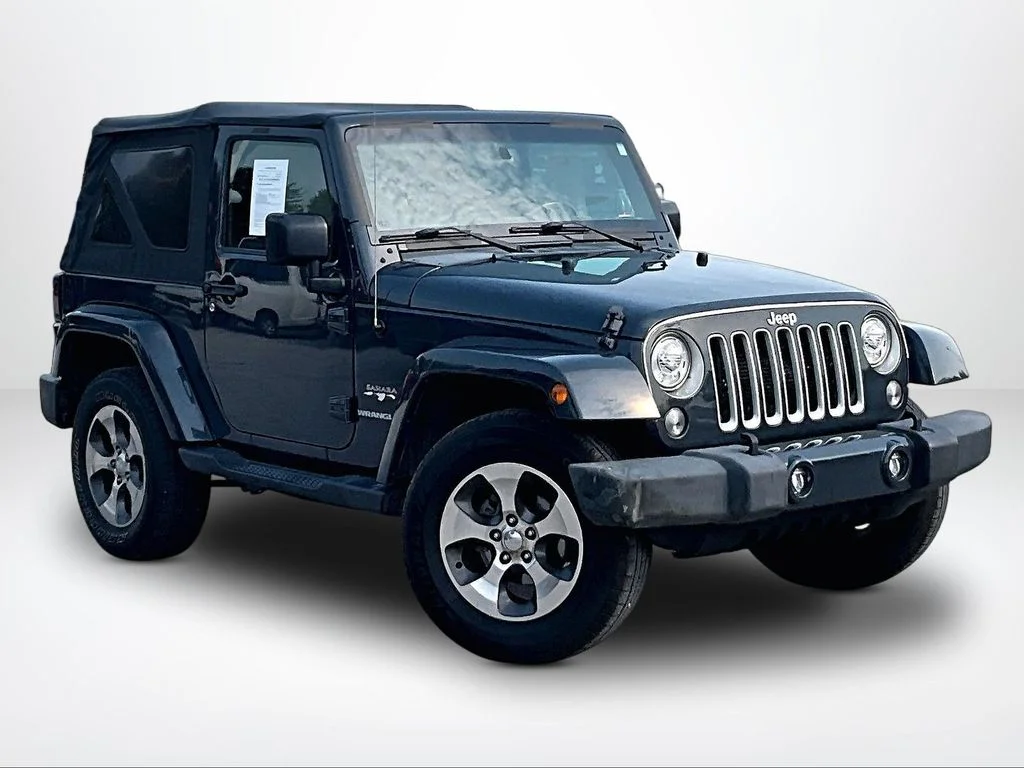 Used 2017 Black Jeep Sahara image 13